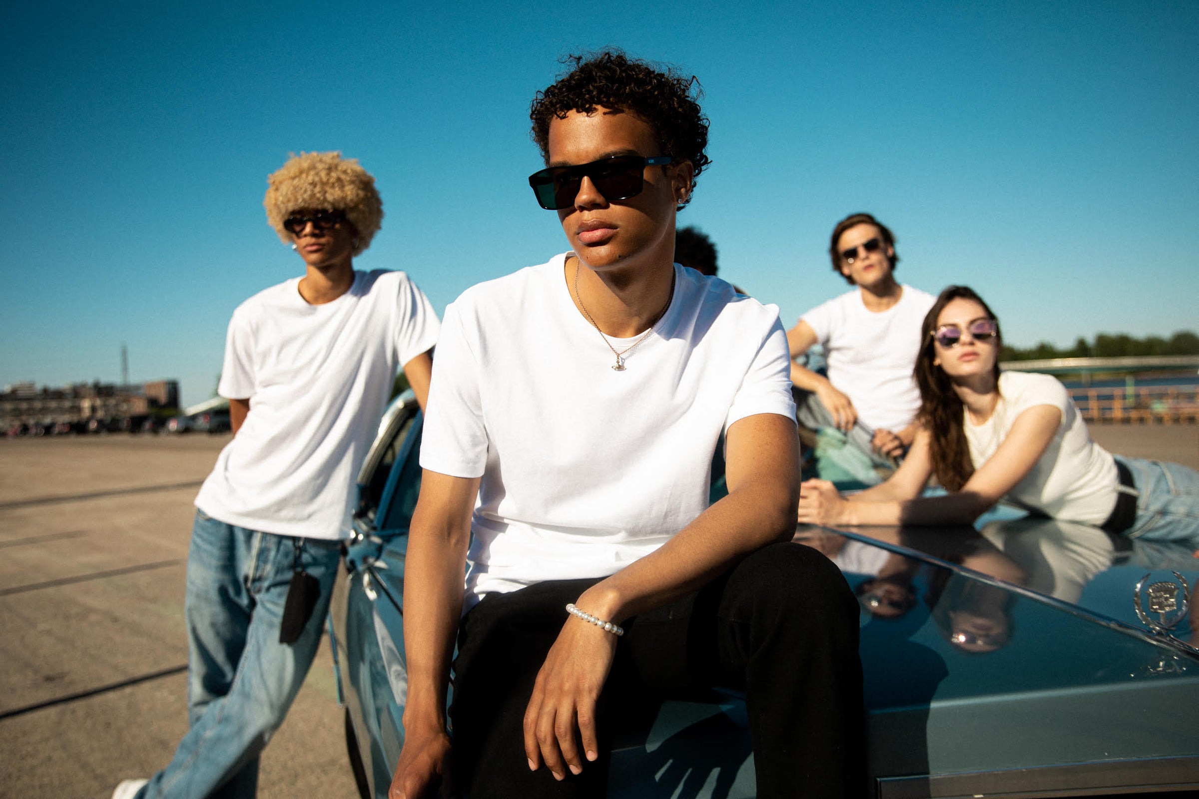 SUNGLASSES